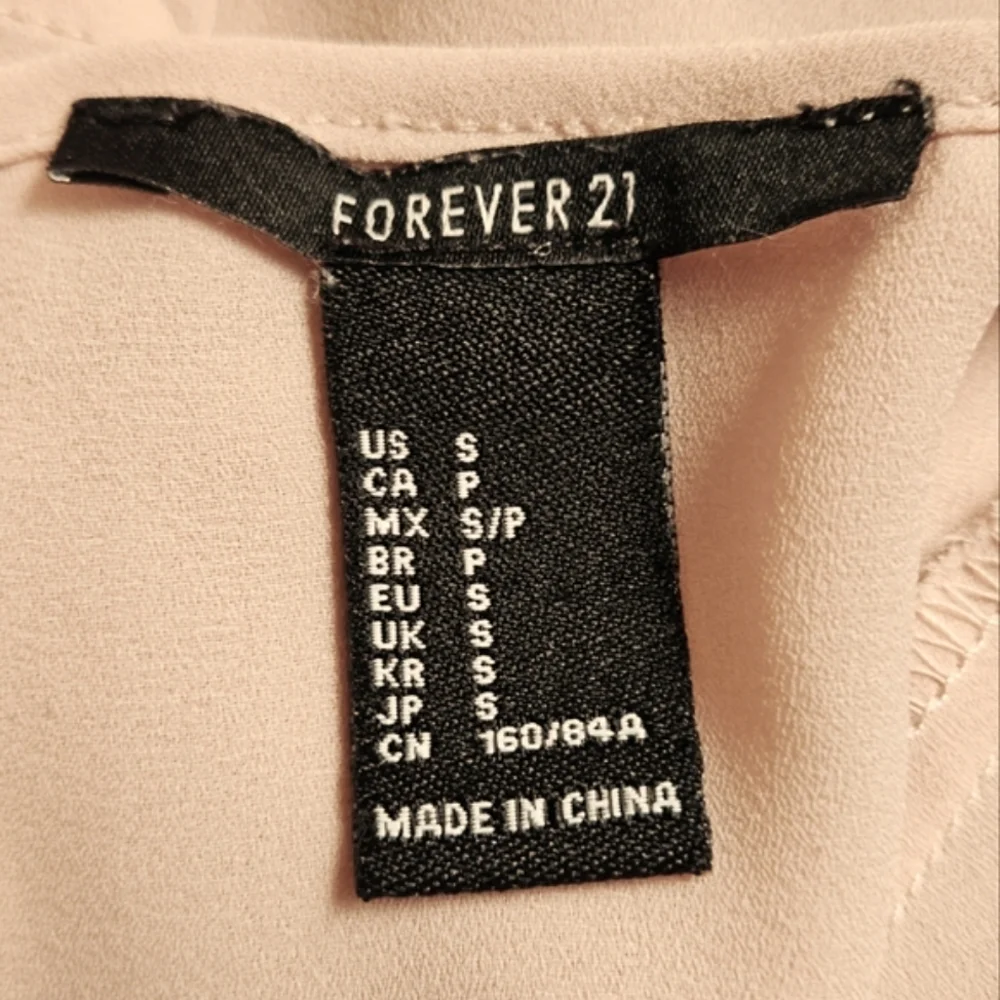 Forever 21 Beige Short Sleeve Blouse - Small - Picture 7 of 7